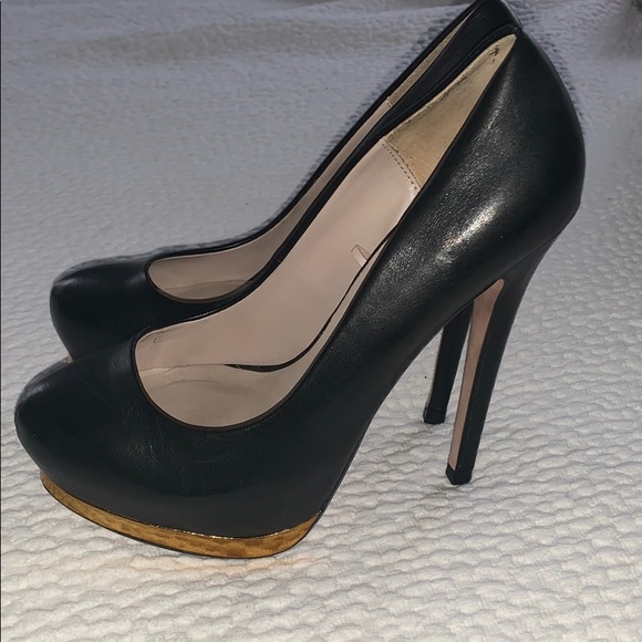 Zara Shoes - Zara Platform Pumps Black and Gold size 37